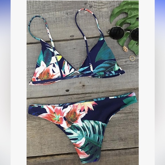 Tropical Floral Triangle Bikini Small - Picture 3 of 10